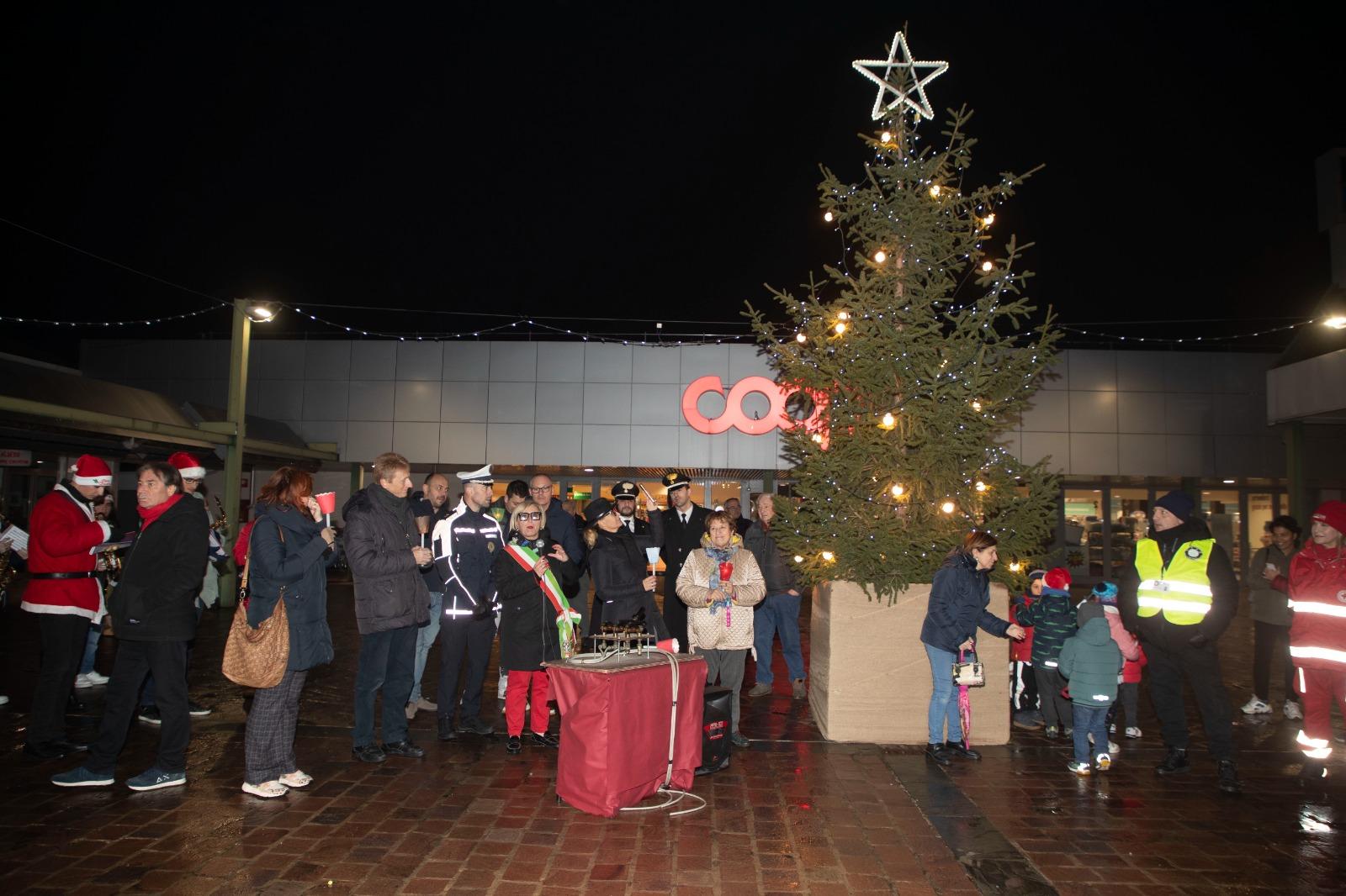 Accensione luci Natale a Osteria Grande - 3dic 2024