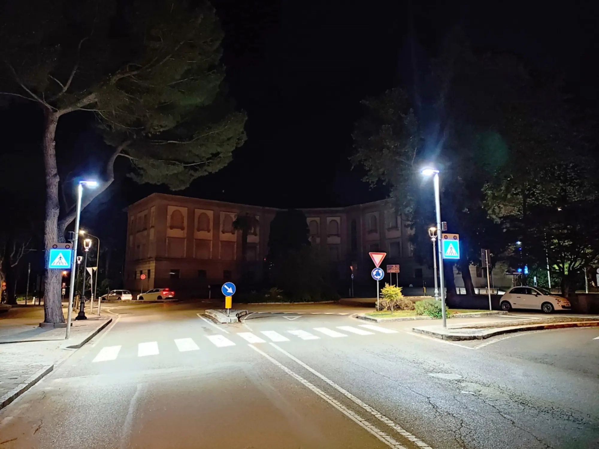 Più sicurezza e risparmio energetico con la nuova illuminazione di cinque attraversamenti pedonali