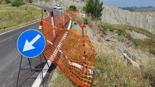 Lavori in via Tanari – località Varano: la strada riaprirà a senso unico alternato dal 16 luglio