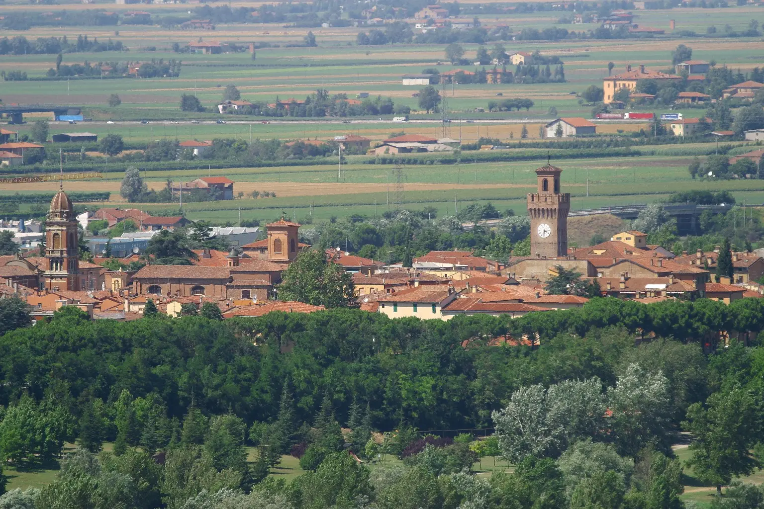 Ripartiti i lavori della rotonda tra le vie Emilia, Roma e Cova all’ingresso di Castel San Pietro