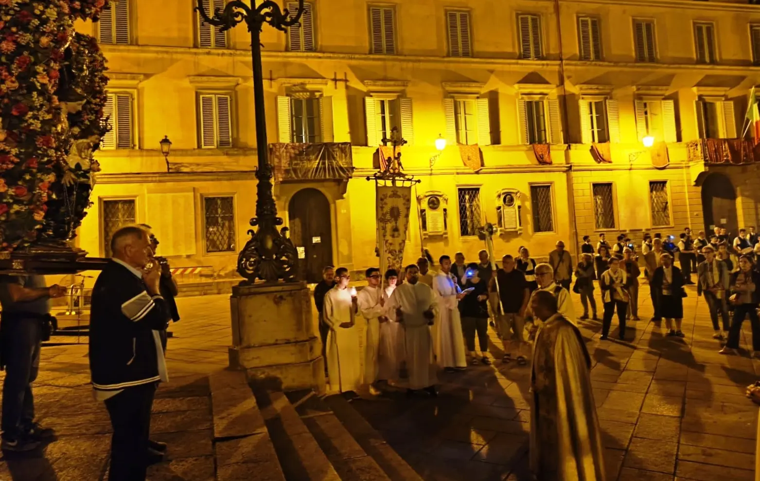 Lunedì 7 ottobre è la Festa della Beata Vergine del Rosario:  chiusi servizi comunali e scuole