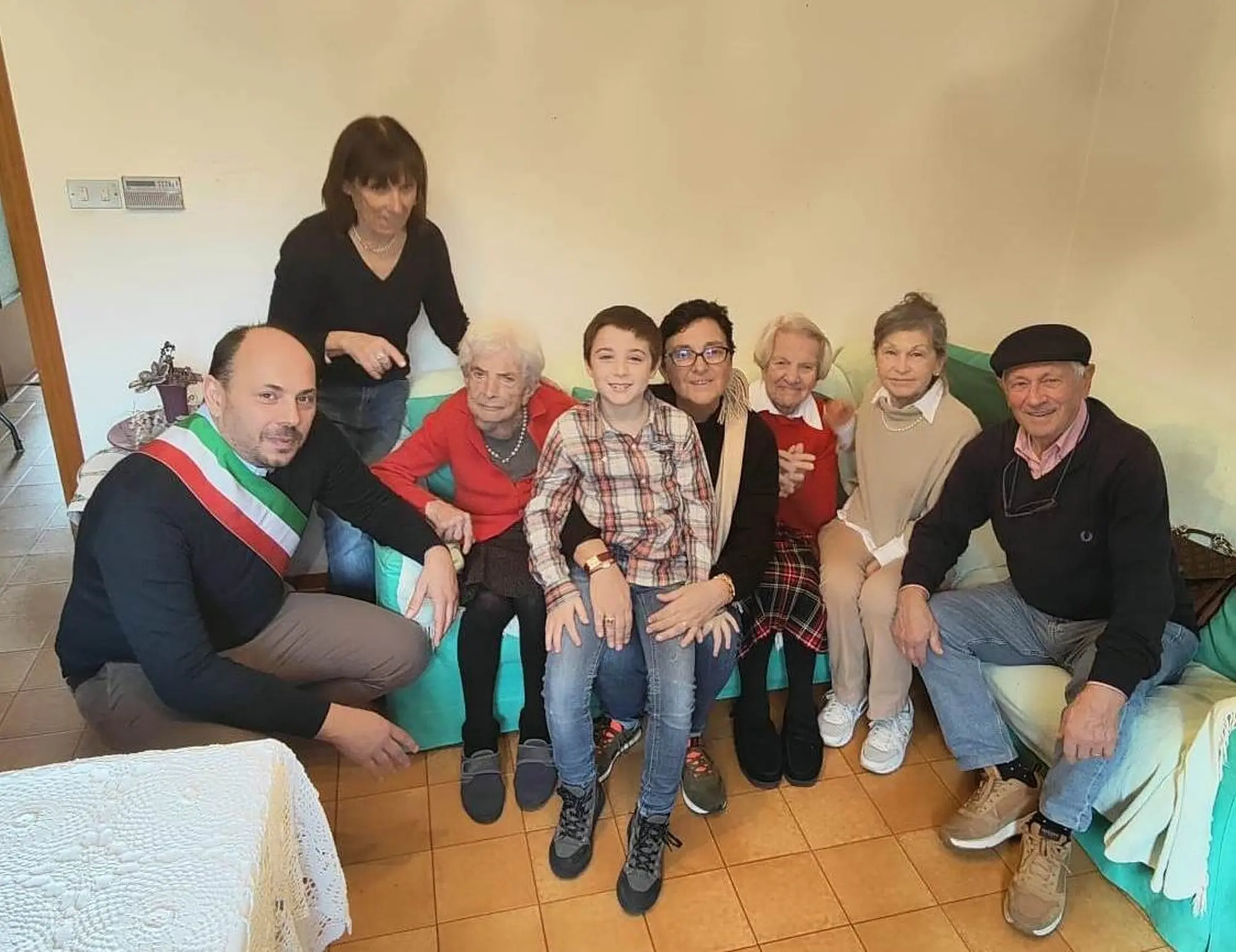 Gli auguri per i 100 anni di Meni Bandini