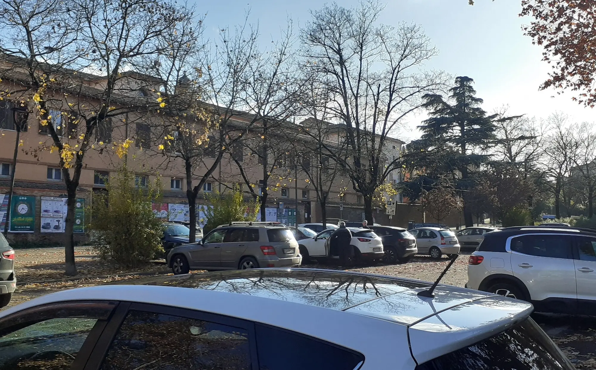 «Prolunghiamo per tutti i sabati di gennaio e febbraio la sosta gratuita nel parcheggio Oberdan» 